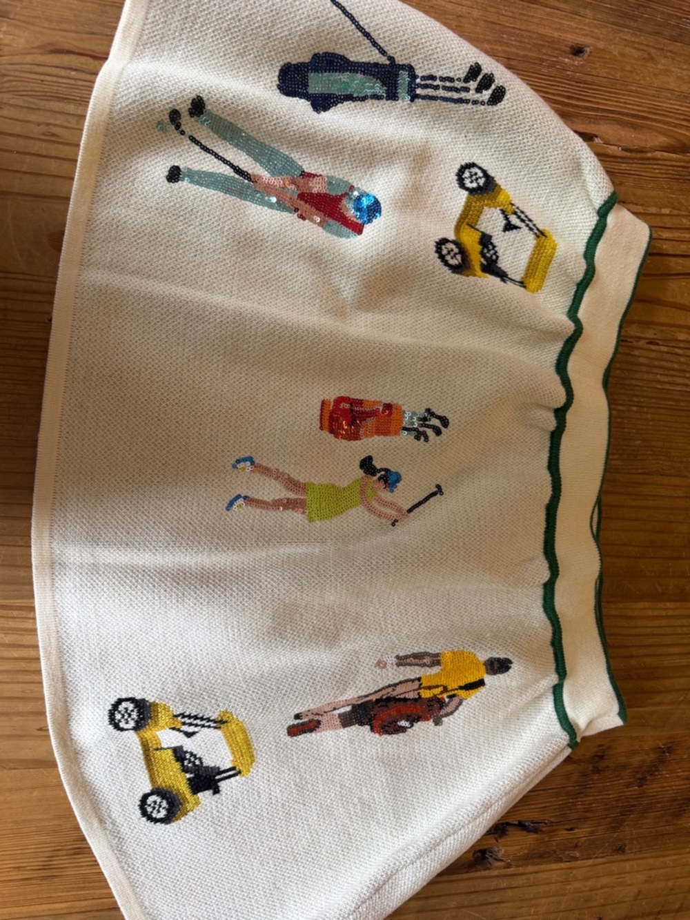 Knit Golf themed mini skirt - Picture 2 of 9